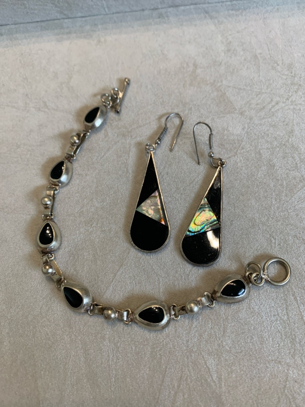 Silver-tone Black Onyx and Abalone Teardrop Earring and Bracelet Set